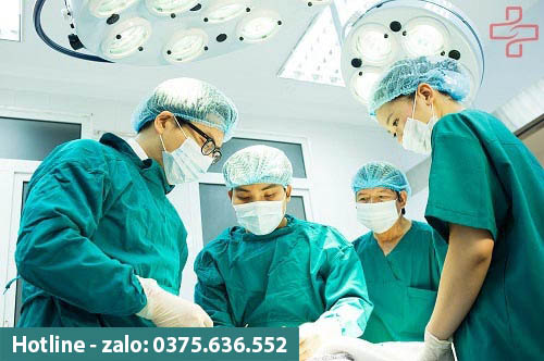 điều trị giãn tính mạch thừng tinh như thế nào ?